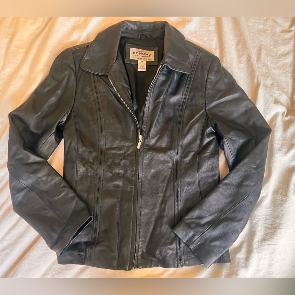 ✨Sonoma Women's Sleek Black Leather Jacket